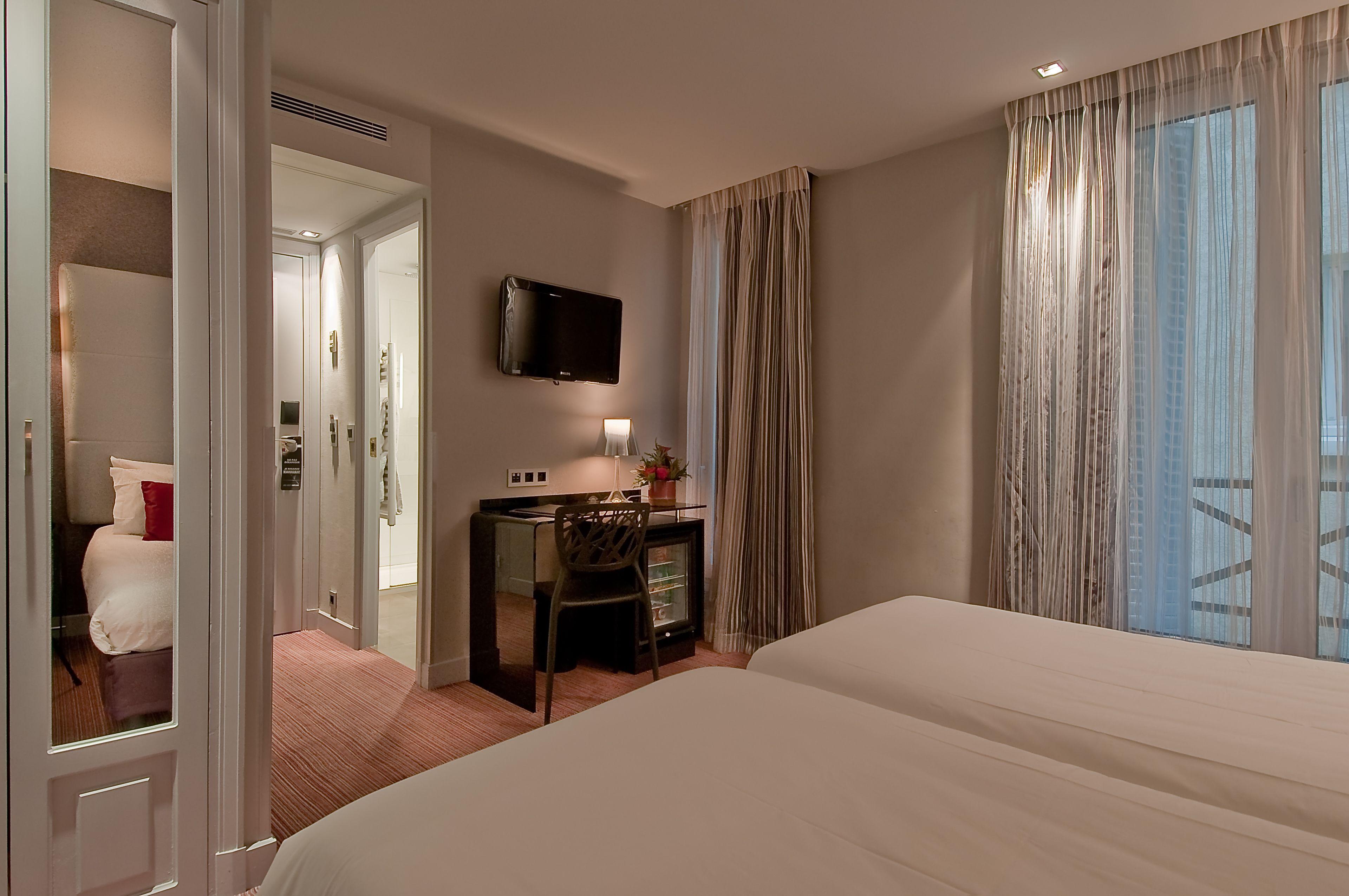 Opéra Marigny 4* Parigi