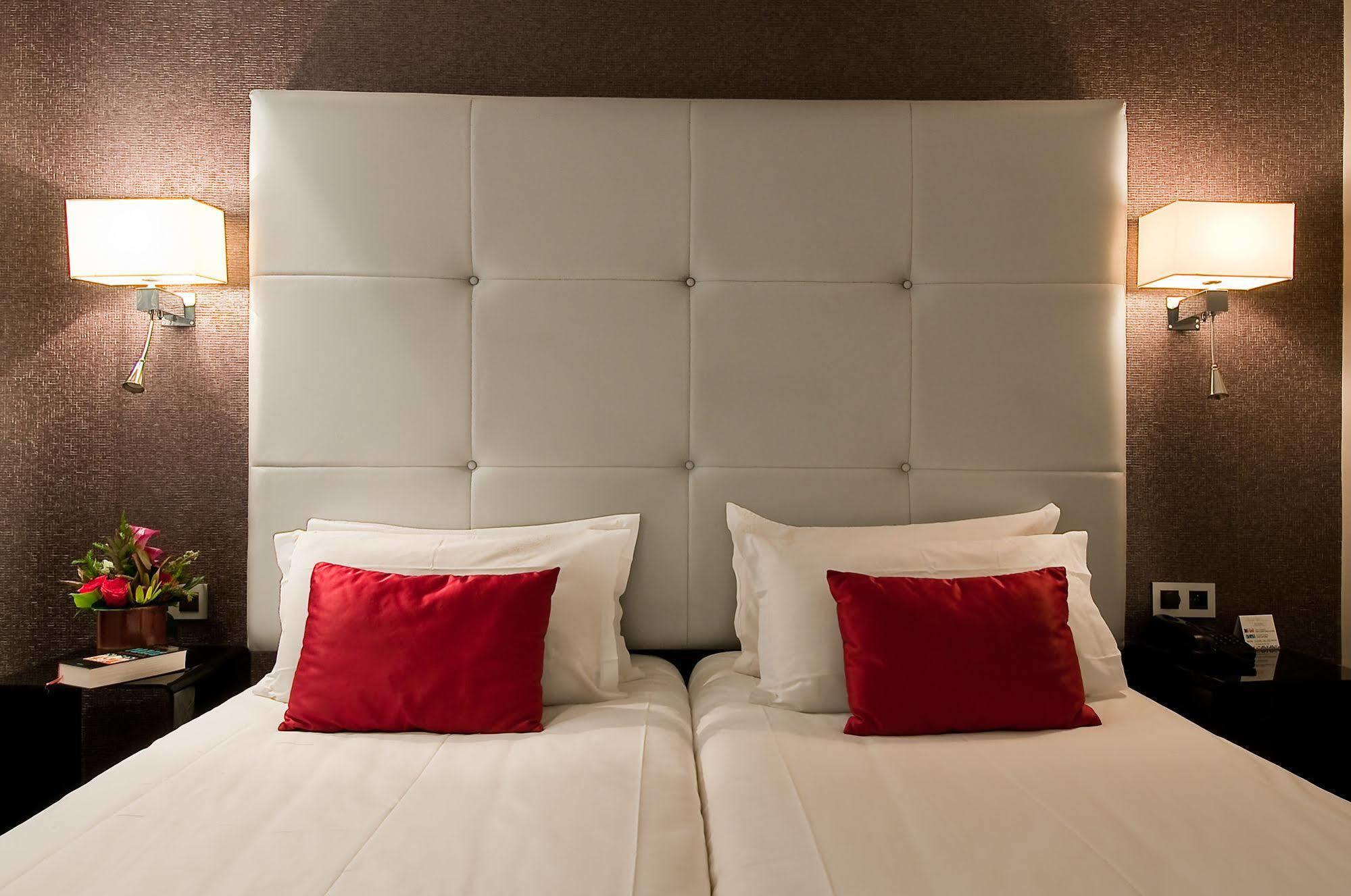 Hotel Opéra Marigny Parigi