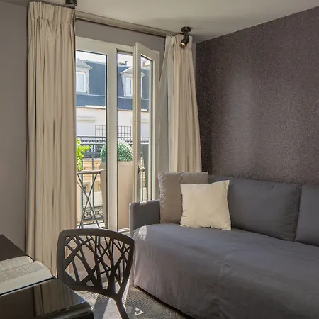 Opéra Marigny Hotel 4*