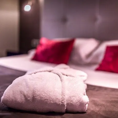 Opéra Marigny 4*