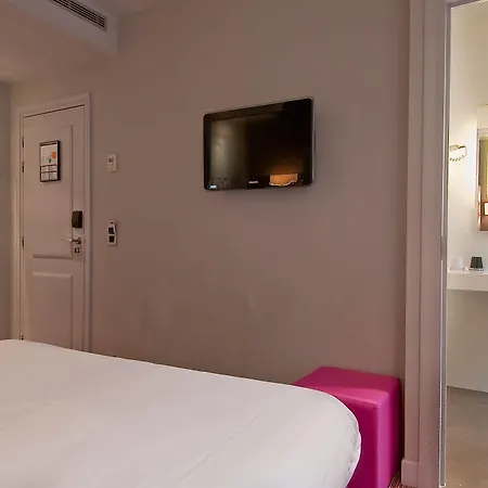 Opéra Marigny 4* Parigi
