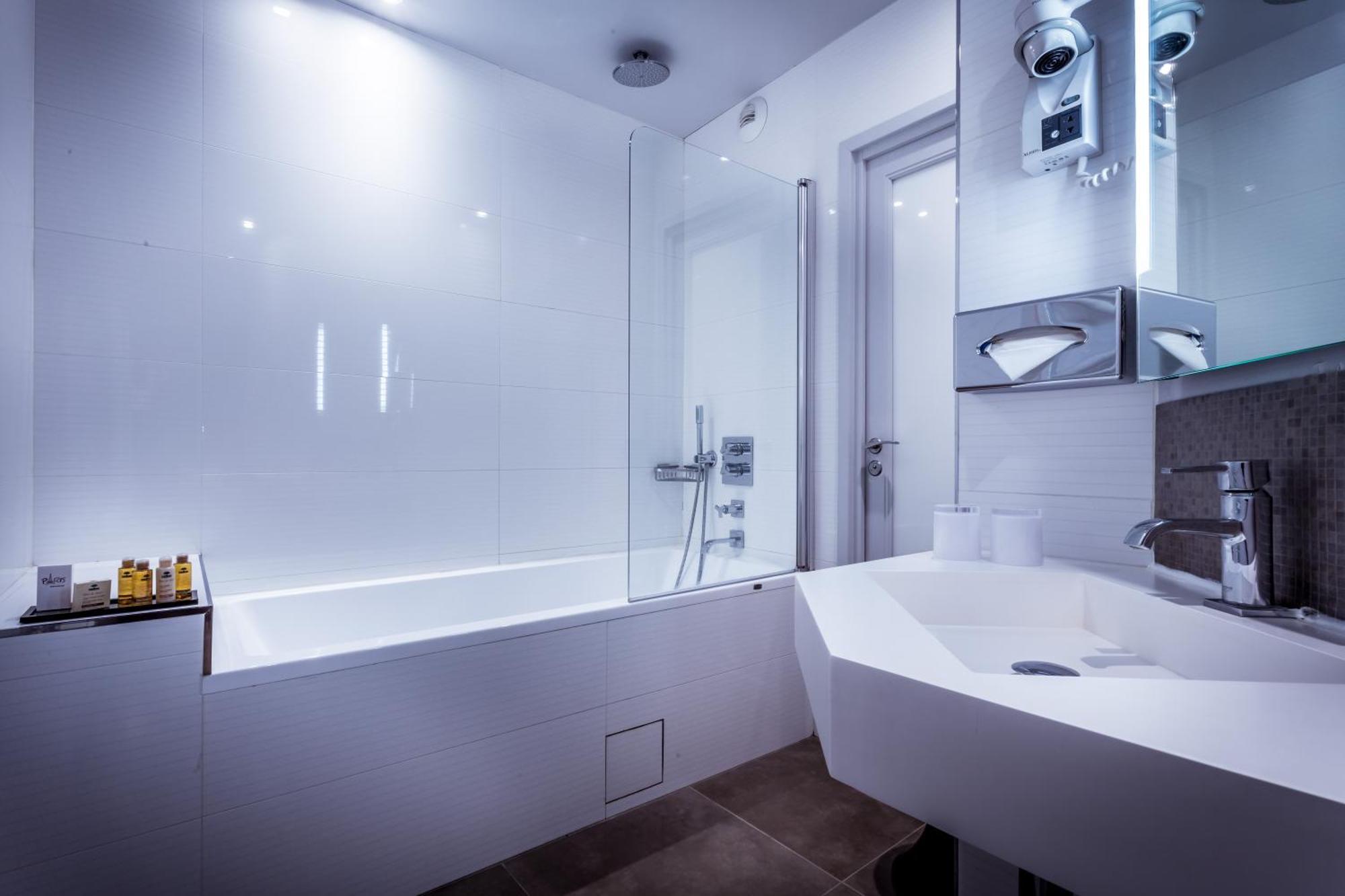 Opéra Marigny 4* Parigi